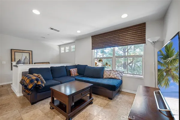 $925,000 | 92 New Season, Irvine, CA 92602