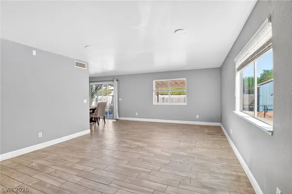 $2,600 | 7520 Bowles Drive, Las Vegas, NV 89130