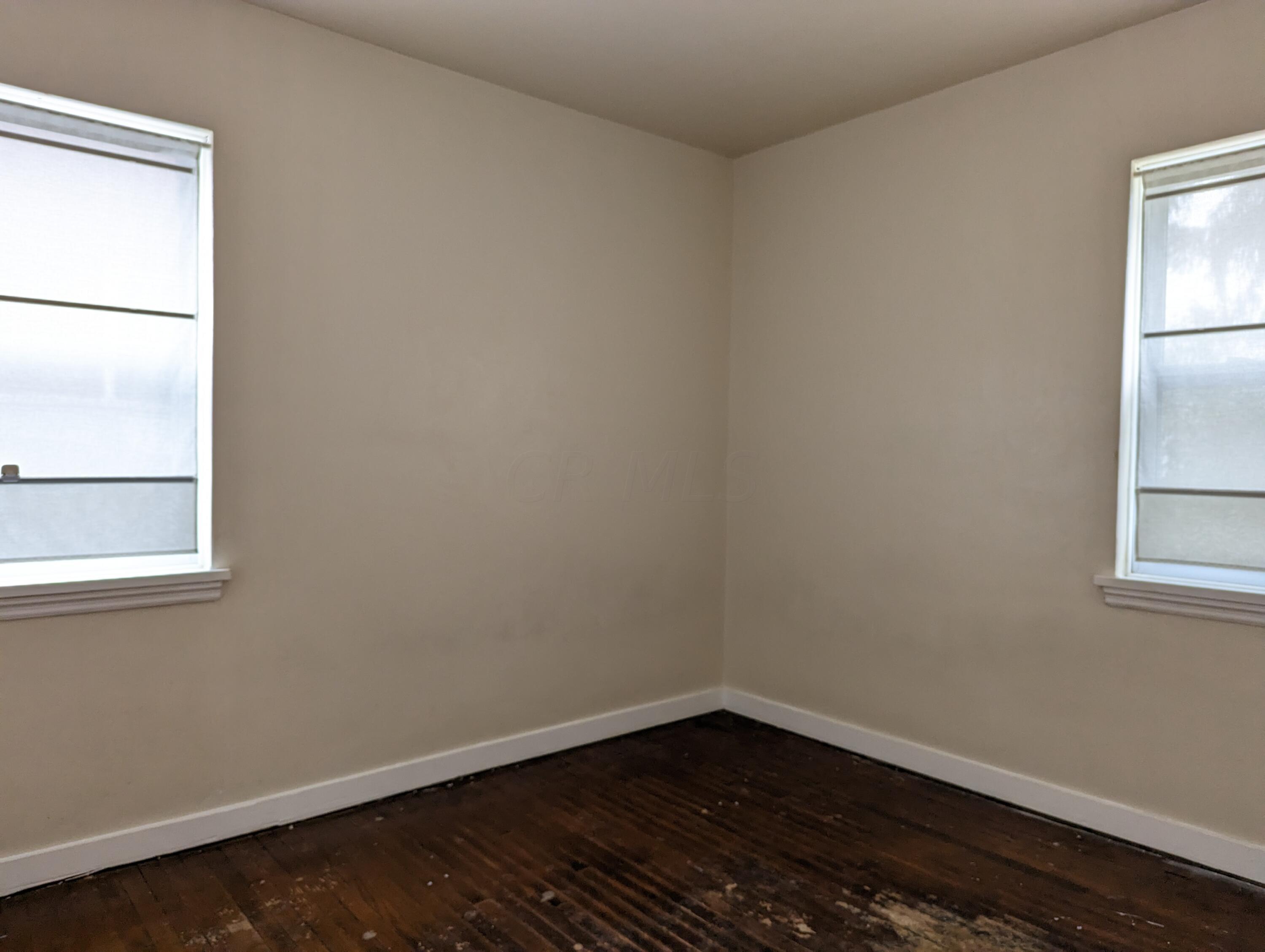 2431 Irwin Avenue Springfield, OH 45505 - Photo 9 of 12 PXL_20230406_171632196