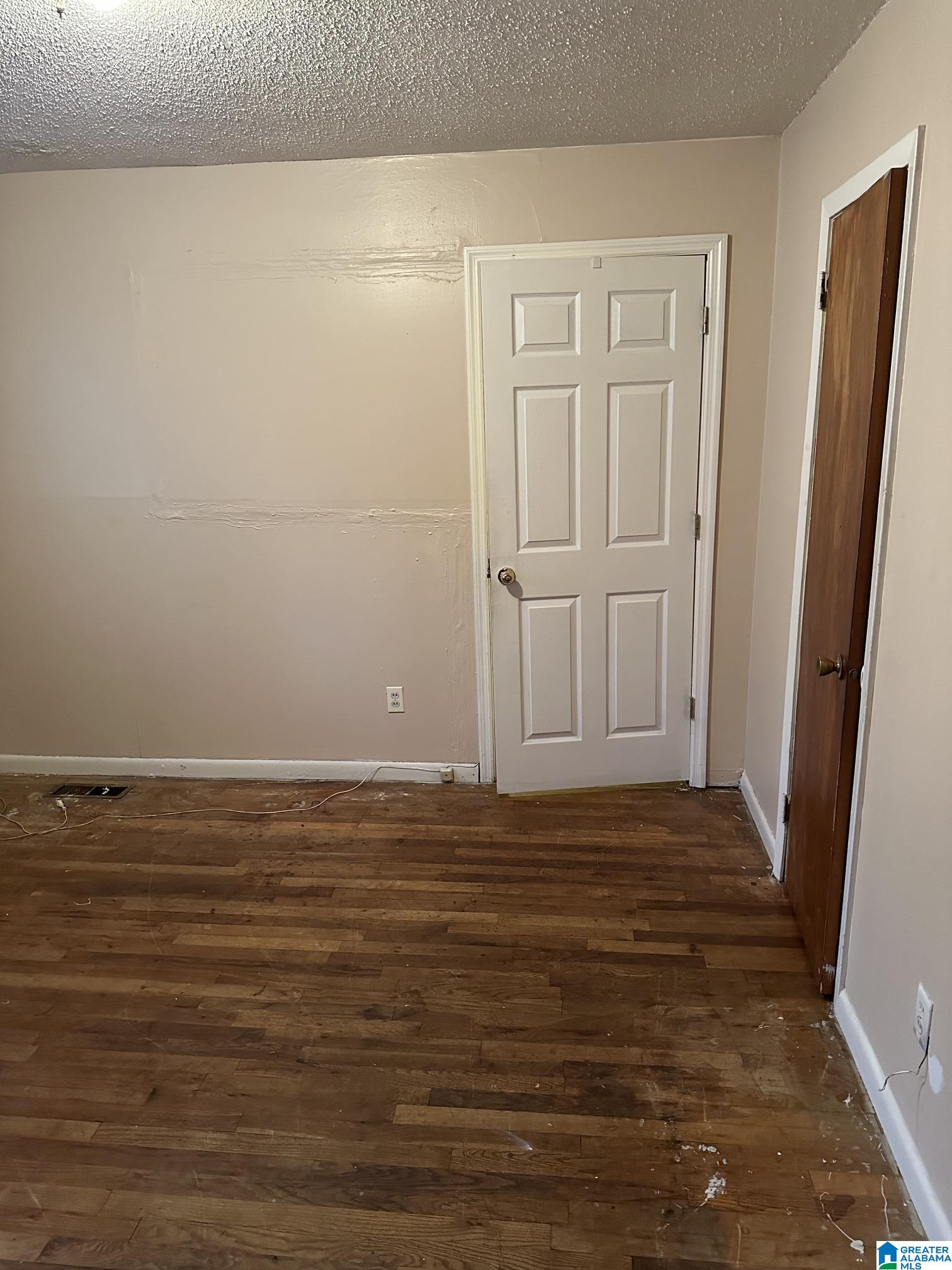 921 19th Street Southwest Birmingham, AL 35211 - Photo 9 of 19