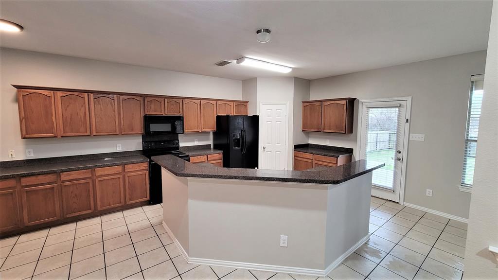 3408 Columbus Street Gainesville, TX 76240 - Photo 5 of 26