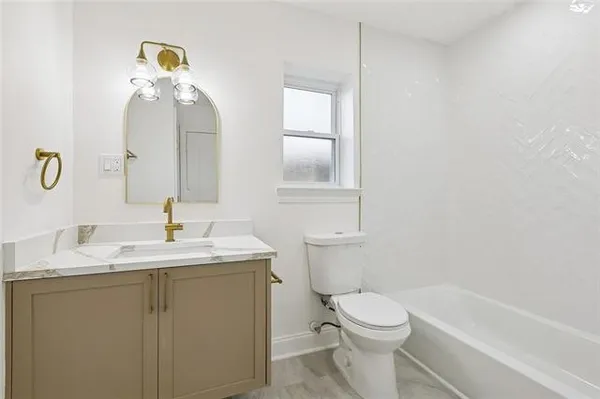 $425,000 | 4716 Lake Borgne Avenue, Metairie, LA 70006