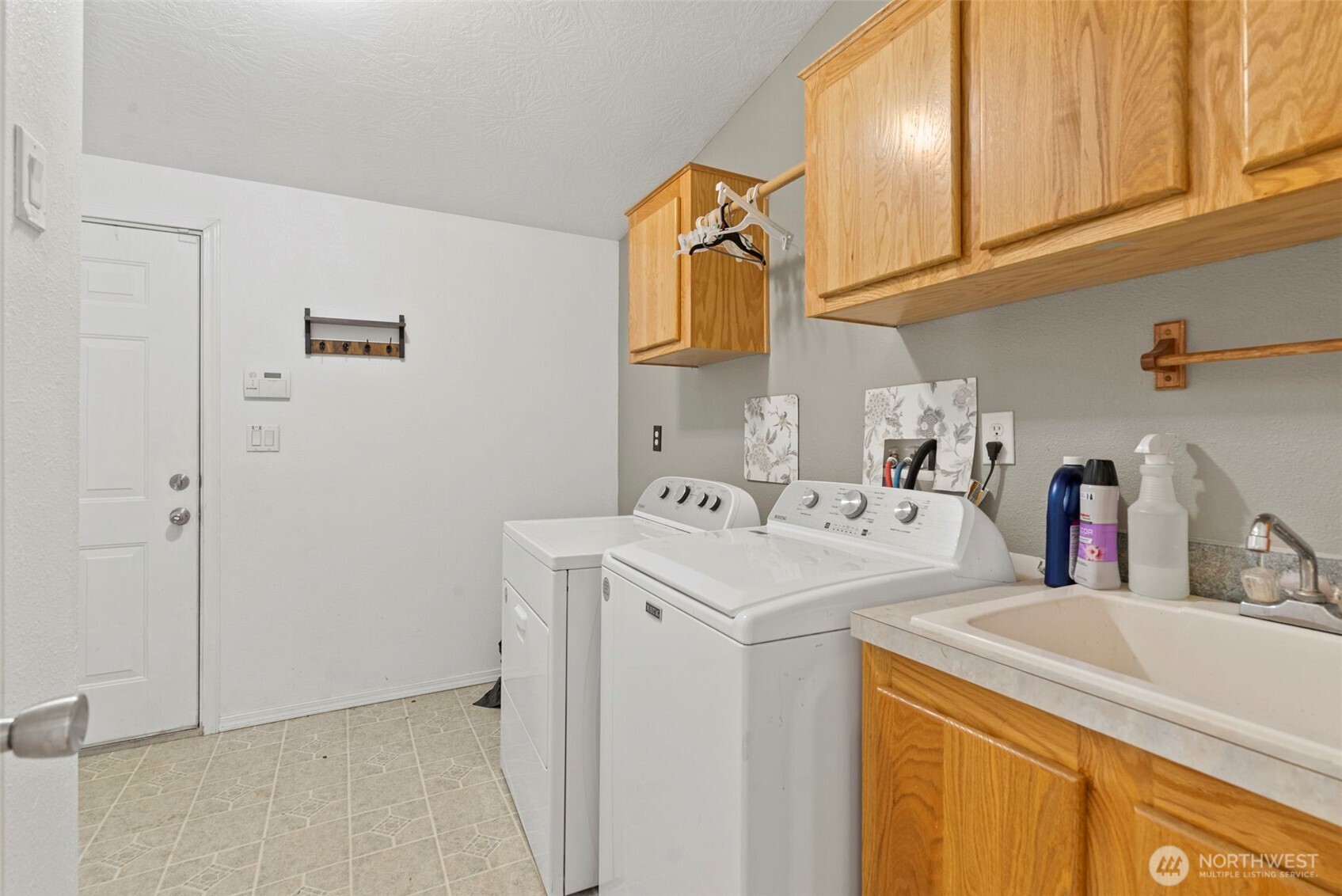 3568 Southwest 342nd Street Federal Way, WA 98023 - Photo 19 of 26