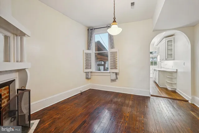 a view of livingroom with furniture and wooden floor