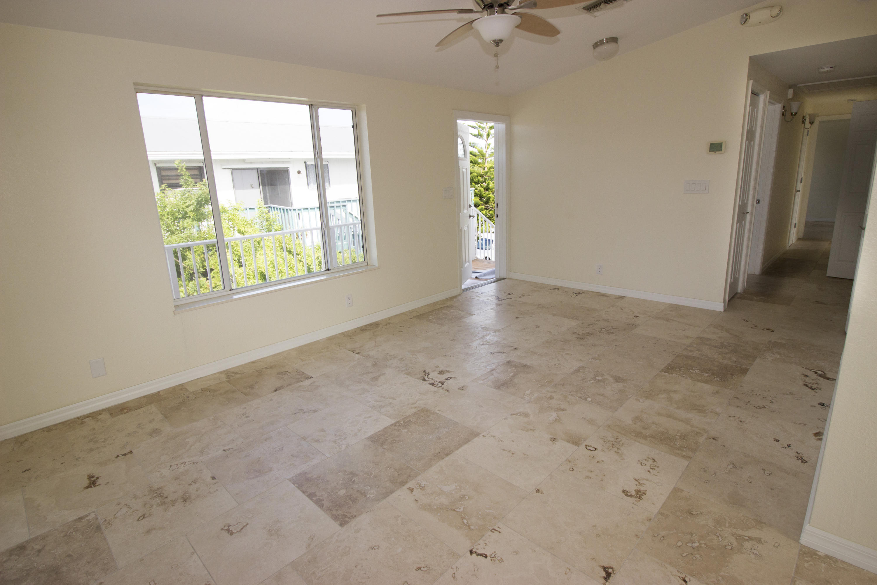 4016 Dorn Road Summerland Key, FL 33042 - Photo 7 of 47 Living Area