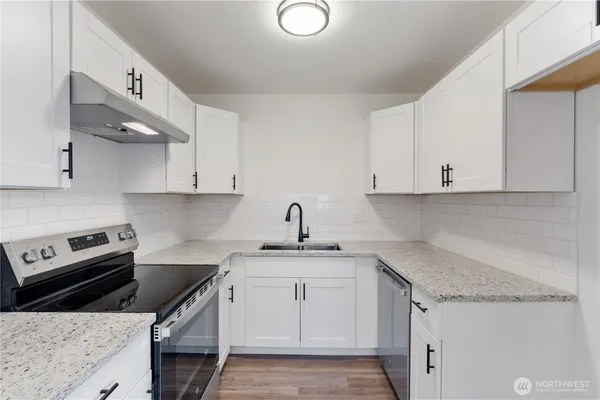$179,900 | 1602 Naval Avenue, Unit 27, Bremerton, WA 98312