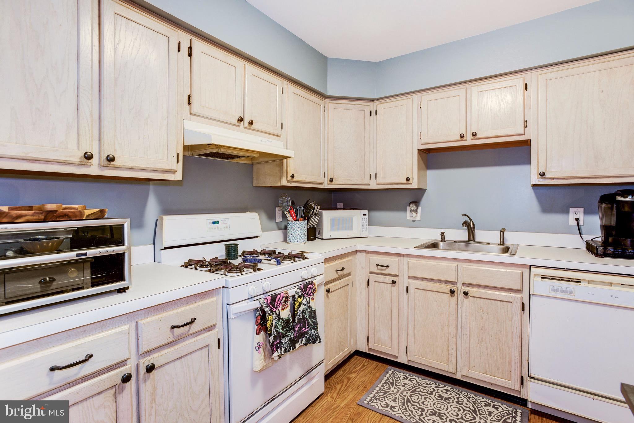 1606 Stokes Road Mount Laurel, NJ 08054 - Photo 24 of 36 Kitchen