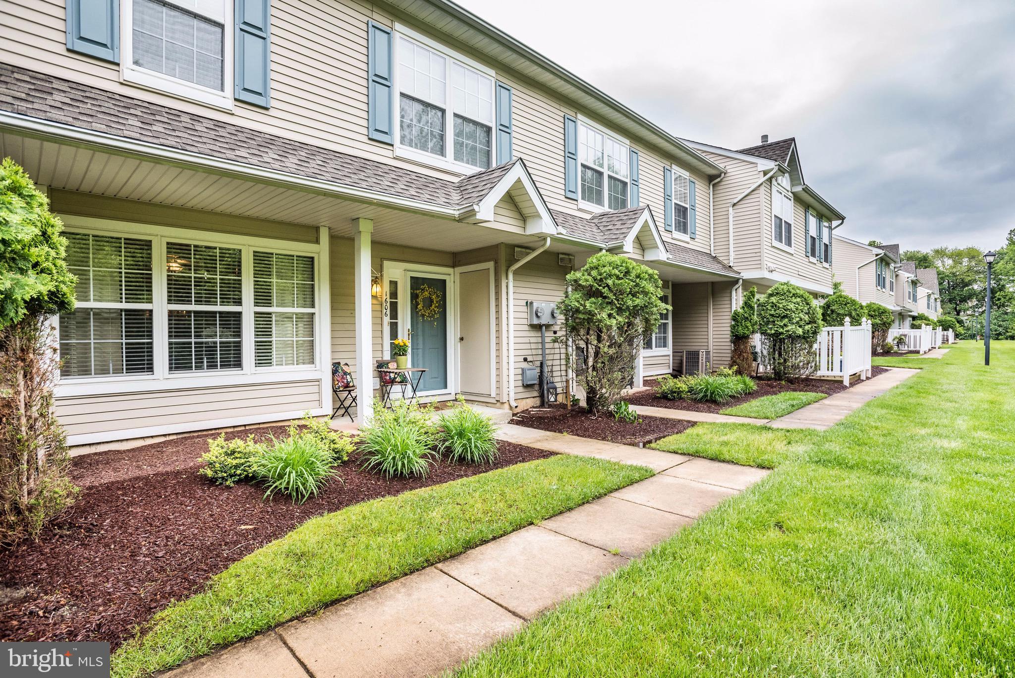 1606 Stokes Road Mount Laurel, NJ 08054 - Photo 4 of 36 Front