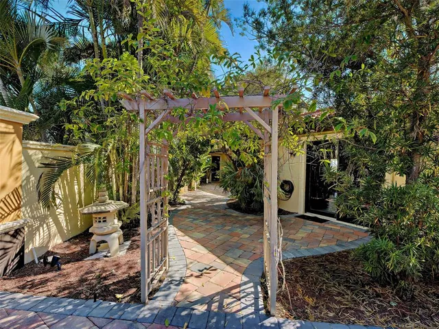 $1,450,000 | 107 Free Court Southeast, Port Charlotte, FL 33952