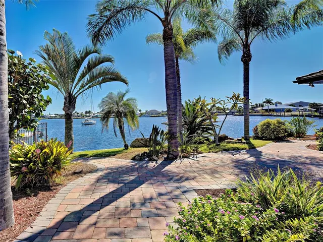 $1,450,000 | 107 Free Court Southeast, Port Charlotte, FL 33952