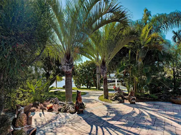 $1,399,000 | 107 Free Court Southeast, Port Charlotte, FL 33952