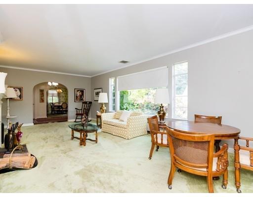 99 Bellingham Road Brookline, MA 02467 - Photo 7 of 22 Gallery Image 7