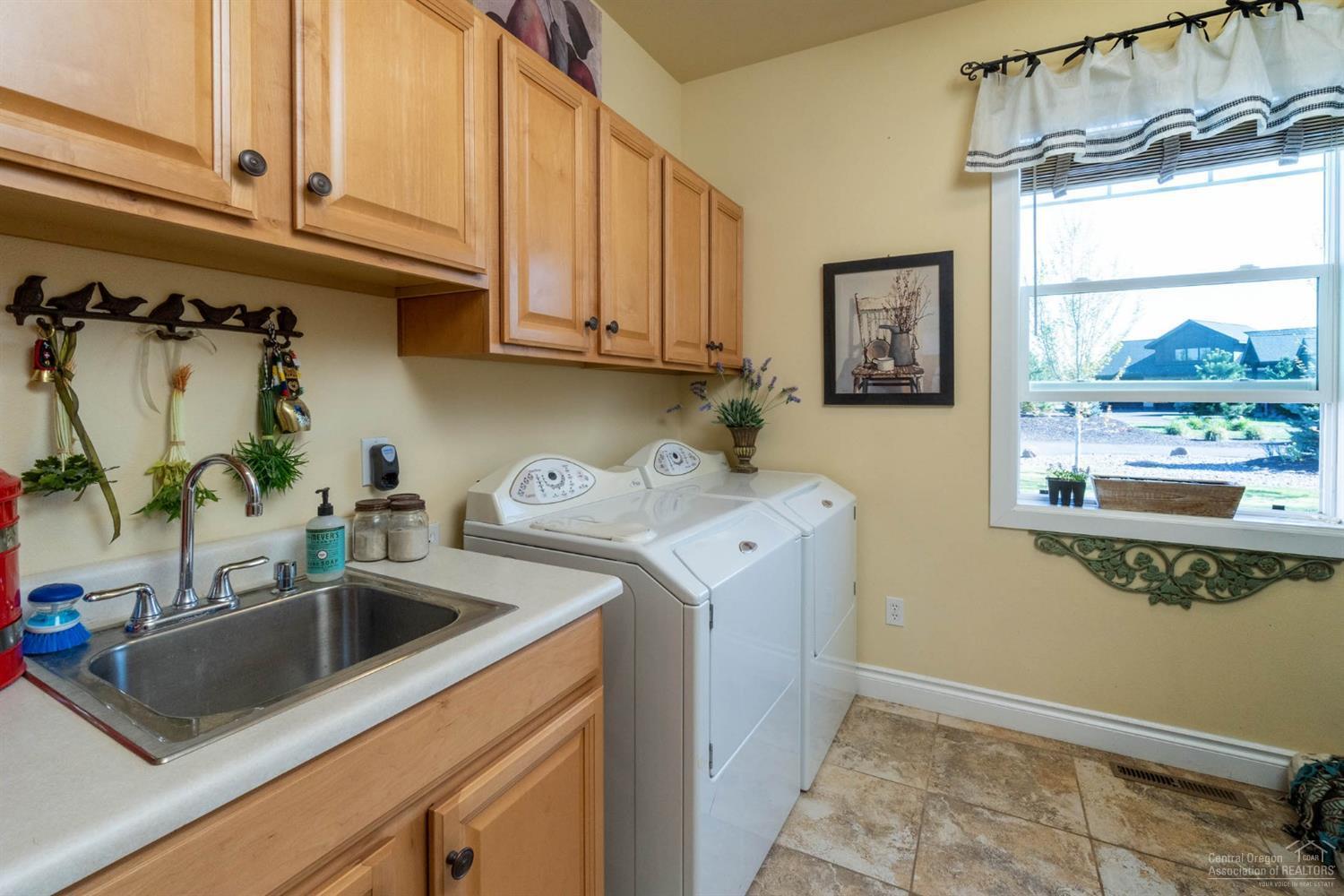 64490 Research Road Bend, OR 97703 - Photo 21 of 25 Additional Photo