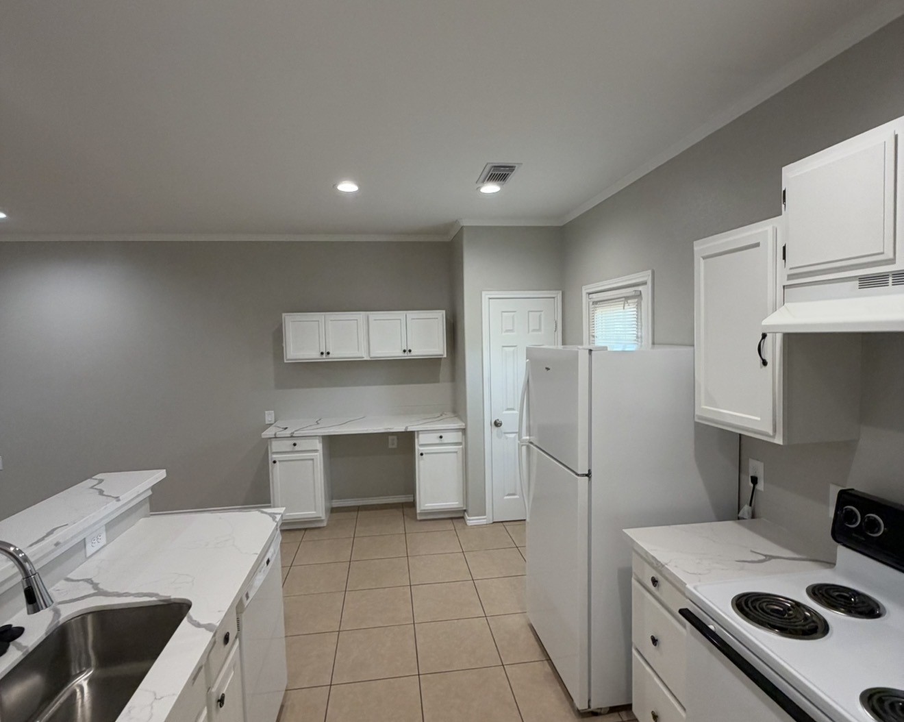 104 Longstreet Road, Unit 2 Willis, TX 77378 - Photo 7 of 16