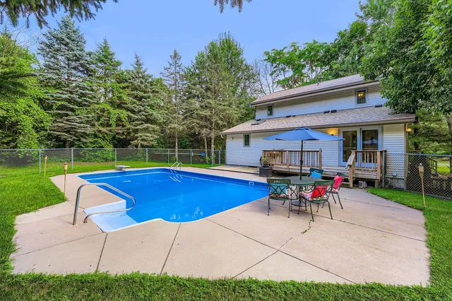 $524,700 | 9480 206th Street North, Forest Lake, MN 55025