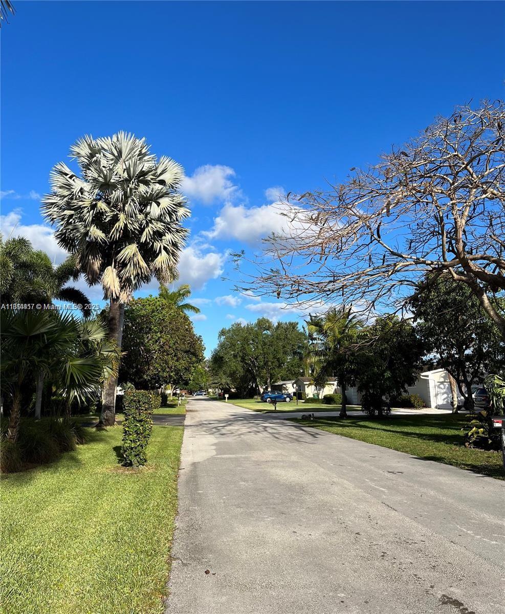 9801 Southwest 123rd Street Miami, FL 33176 - Photo 7 of 8
