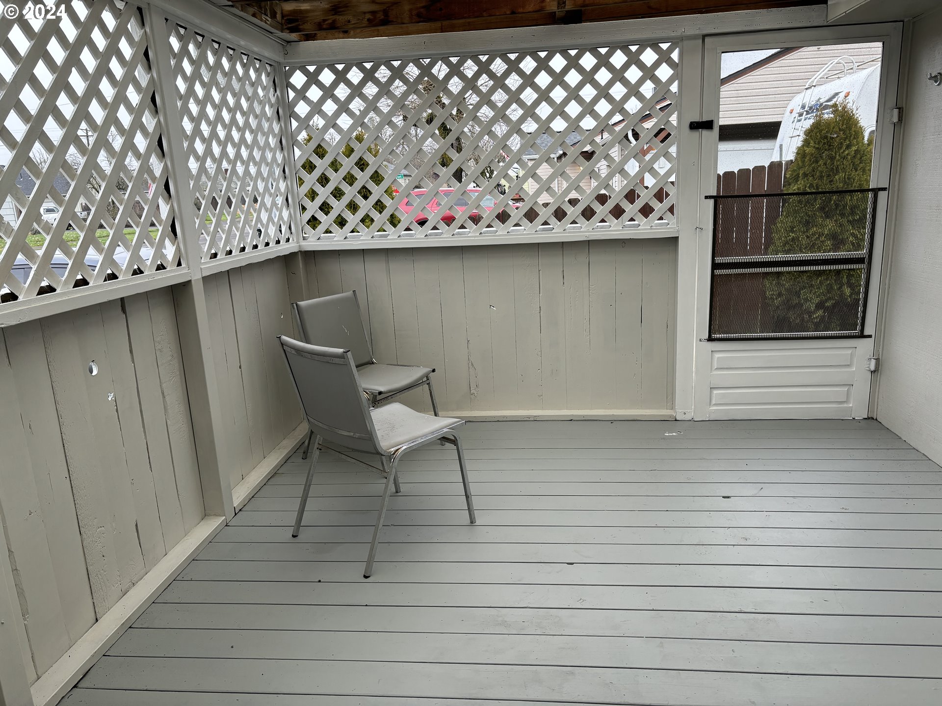 545 22nd Street Springfield, OR 97477 - Photo 7 of 25 a view of outdoor space with seating area