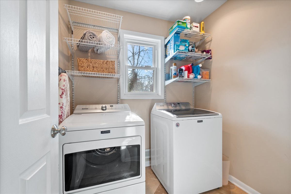 2440 Simpson Street Evanston, IL 60201 - Photo 27 of 34 a utility room with dryer and washer