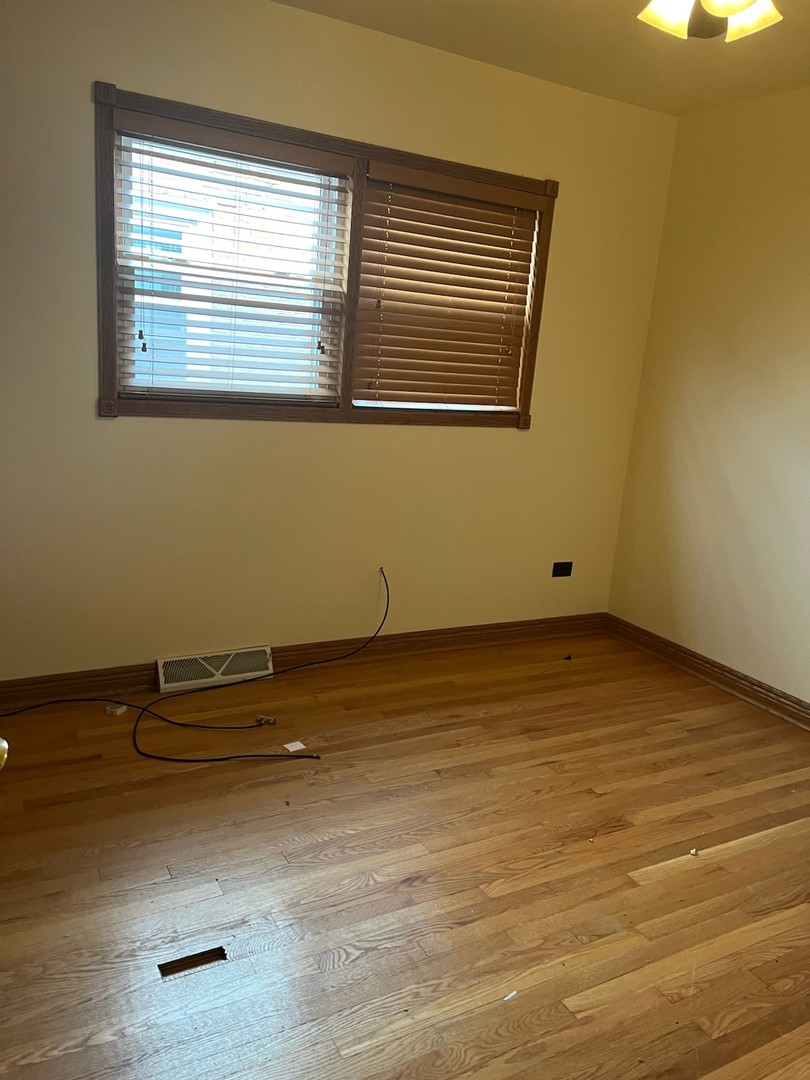5959 South Rutherford Avenue Chicago, IL 60638 - Photo 14 of 17