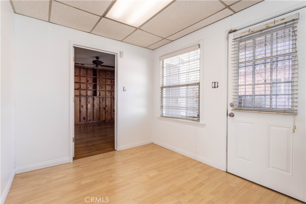 701 North Spring Avenue Compton, CA 90221 - Photo 19 of 24 Kitchen