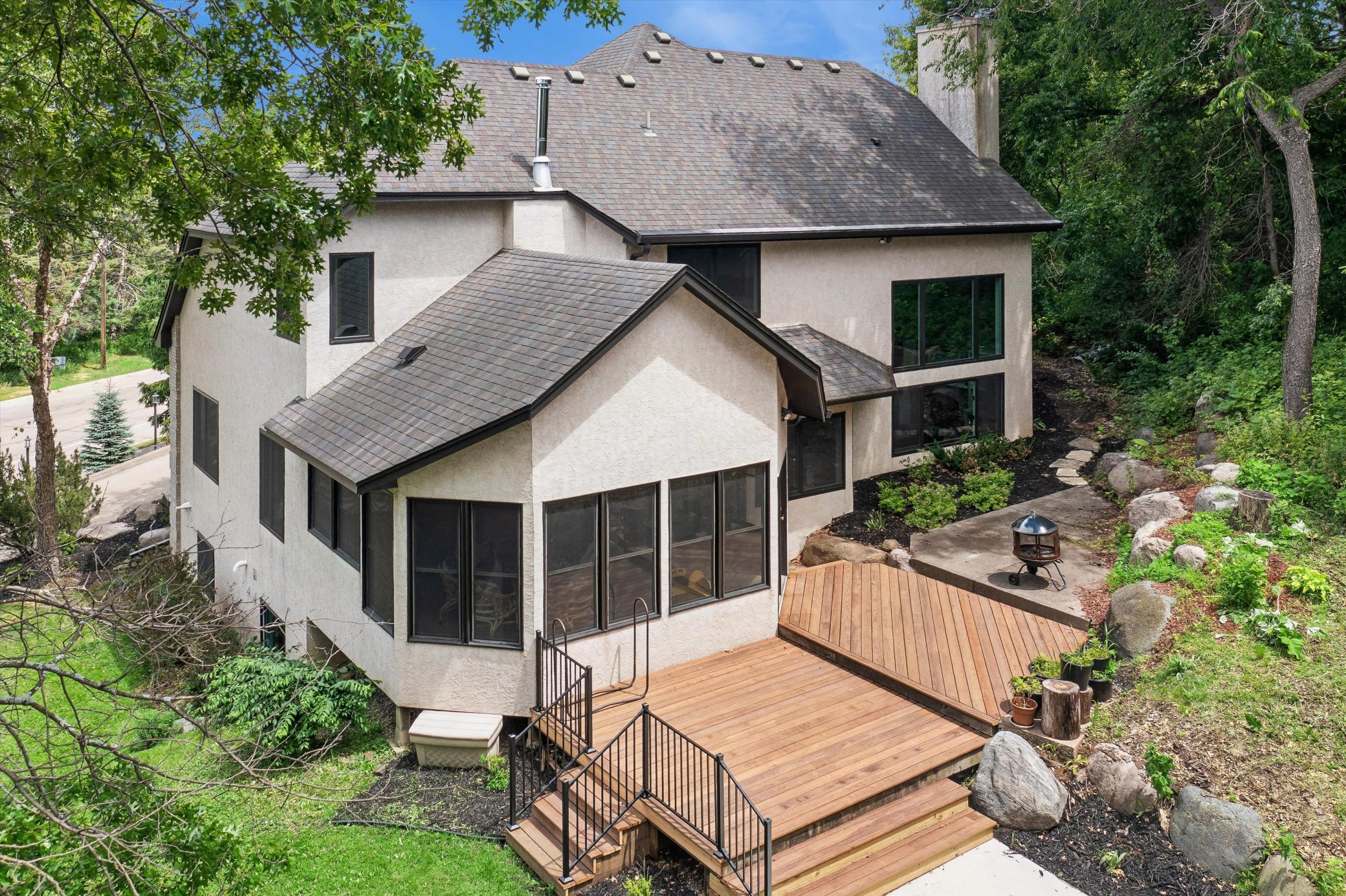 740 Mendota Heights Road Mendota Heights, MN 55120 - Photo 8 of 40
