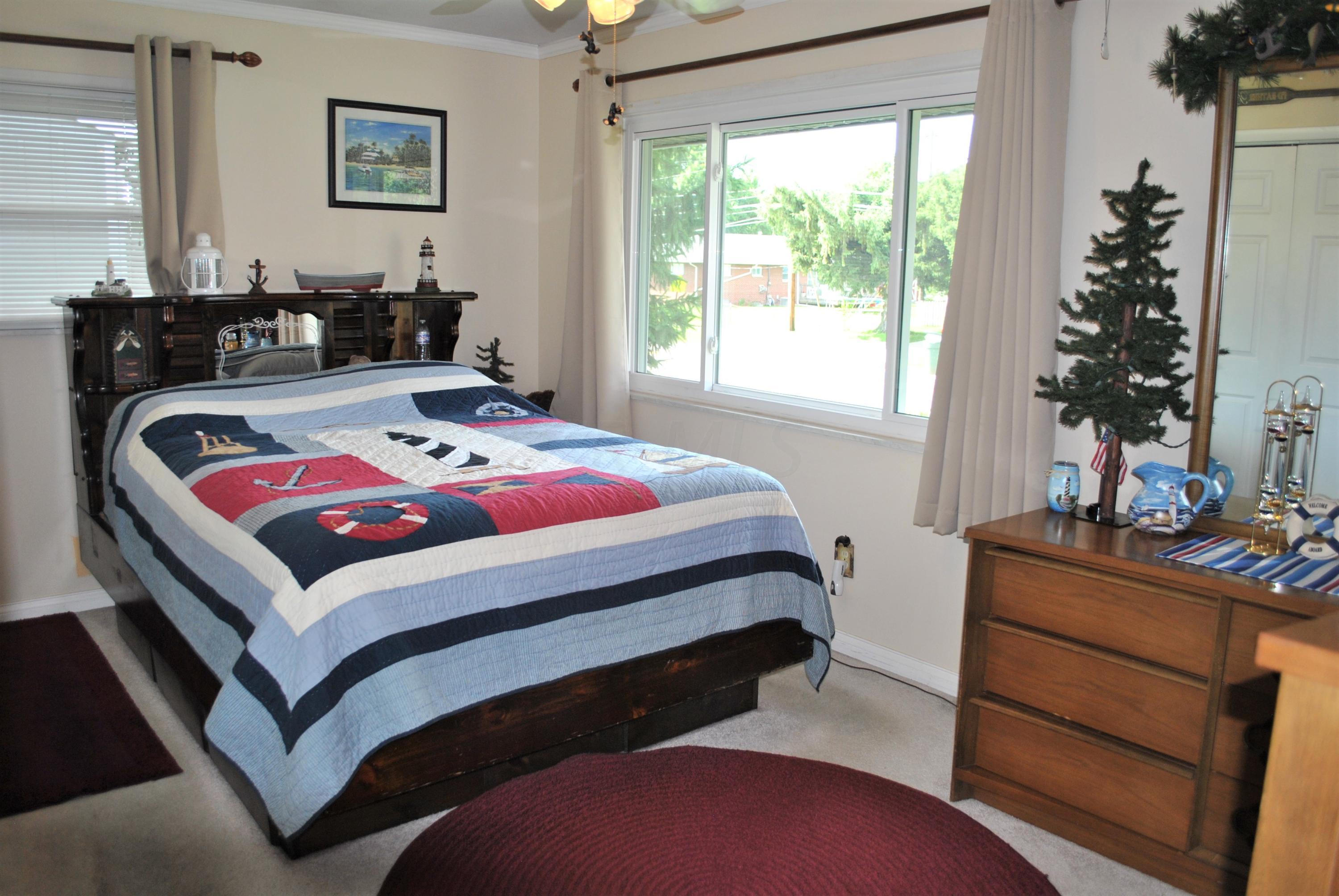 2905 Briggs Road Columbus, OH 43204 - Photo 16 of 23 Gallery Image 16