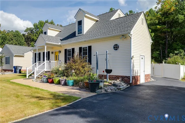 $359,000 | 11701 Clear Ridge Drive, Midlothian, VA 23112