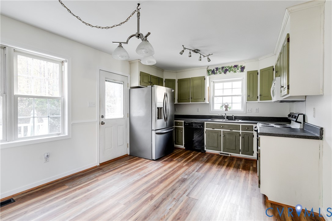 11701 Clear Ridge Drive Midlothian, VA 23112 - Photo 8 of 40