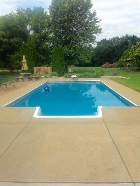 10284 Fenton Road Fenton, MI 48430 - Photo 7 of 32 20441817-6.JPG