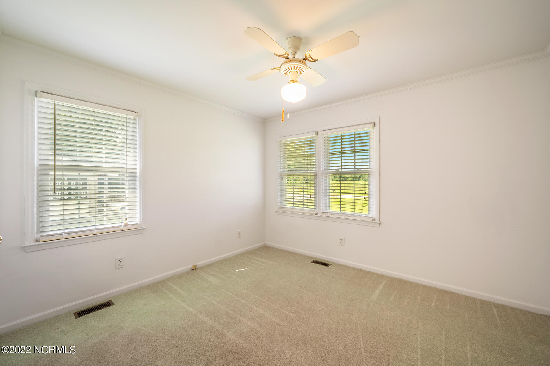 699 Edwards Bridge Road Grifton, NC 28530 - Photo 13 of 42 699 Edwards Bridge Road-00013
