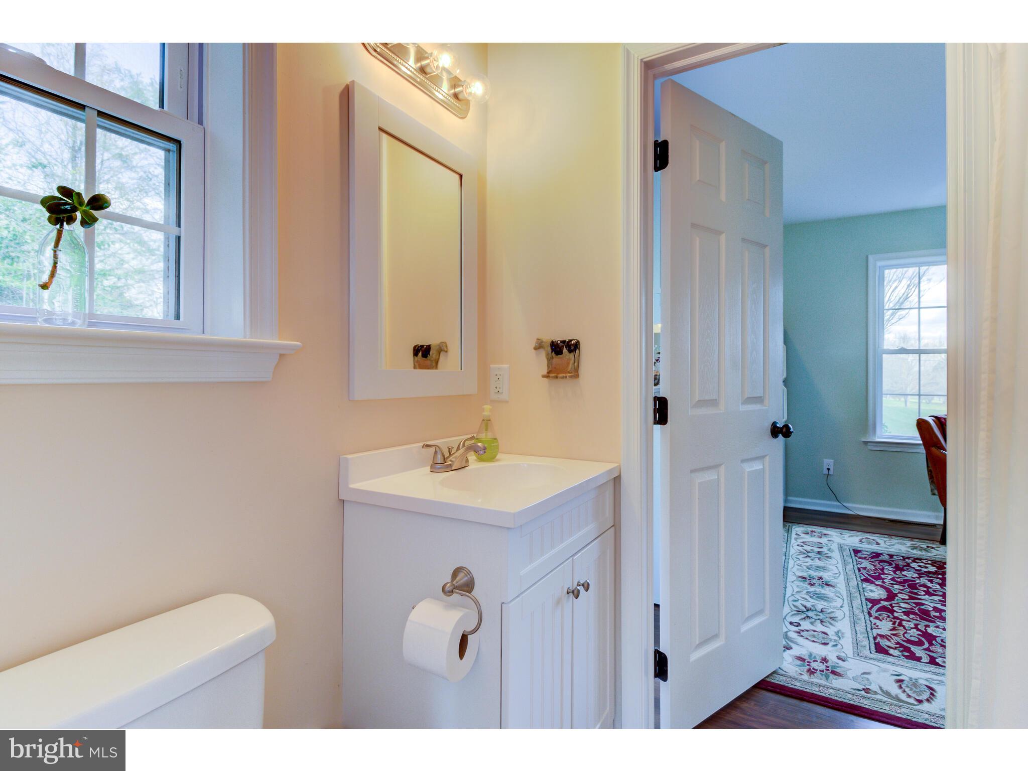 184 Cullen Road Oxford, PA 19363 - Photo 48 of 59 Suite's full bath