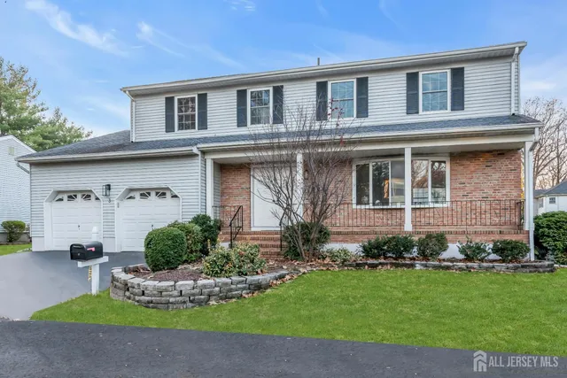 $839,000 | 3 Van Arsdale Court, East Brunswick, NJ 08816
