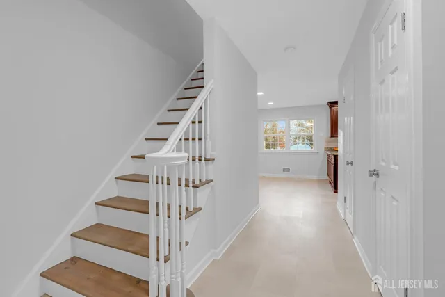 $839,000 | 3 Van Arsdale Court, East Brunswick, NJ 08816