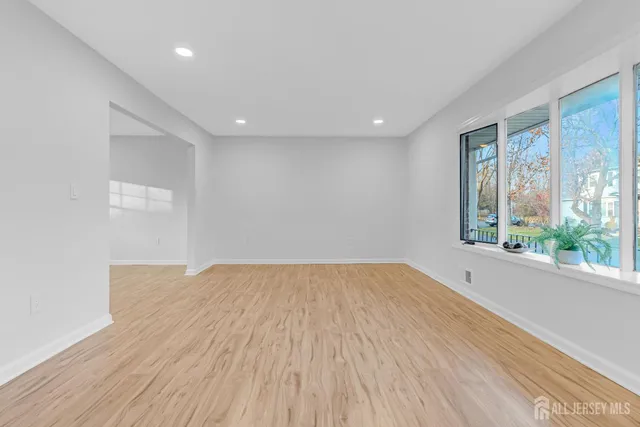 $839,000 | 3 Van Arsdale Court, East Brunswick, NJ 08816