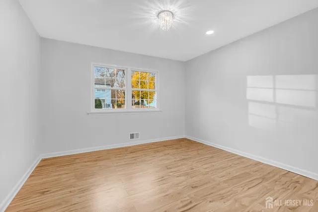 $839,000 | 3 Van Arsdale Court, East Brunswick, NJ 08816