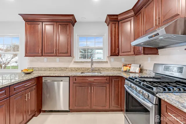 $839,000 | 3 Van Arsdale Court, East Brunswick, NJ 08816