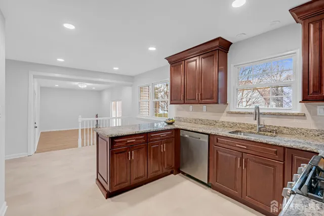 $839,000 | 3 Van Arsdale Court, East Brunswick, NJ 08816