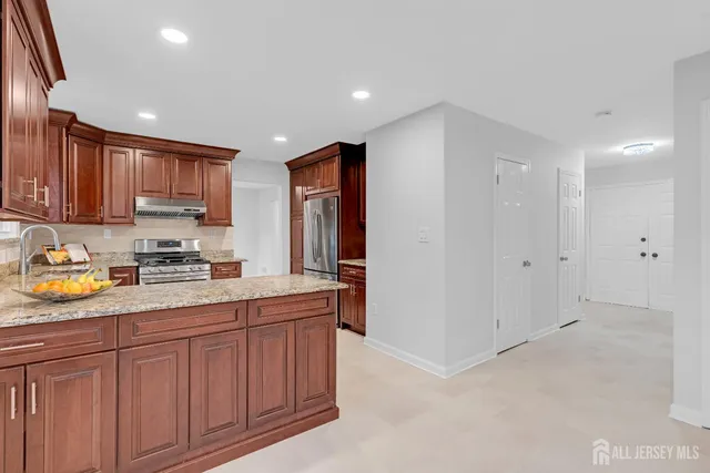 $839,000 | 3 Van Arsdale Court, East Brunswick, NJ 08816