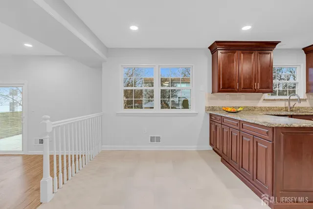 $839,000 | 3 Van Arsdale Court, East Brunswick, NJ 08816