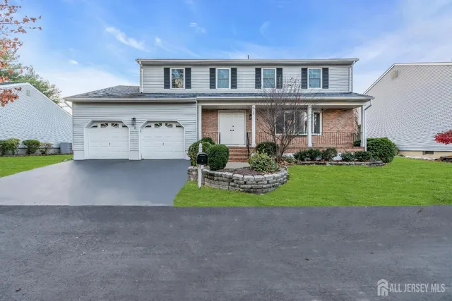 $839,000 | 3 Van Arsdale Court, East Brunswick, NJ 08816