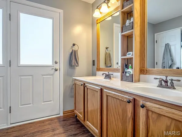 $345,000 | 135 Westview Place, Waterloo, IL 62298