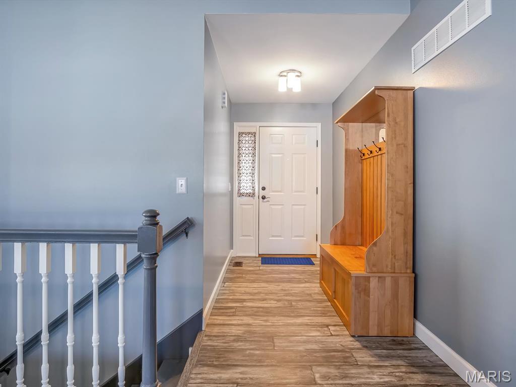 135 Westview Place Waterloo, IL 62298 - Photo 3 of 31