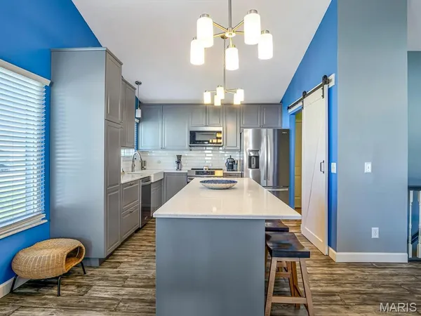 $345,000 | 135 Westview Place, Waterloo, IL 62298