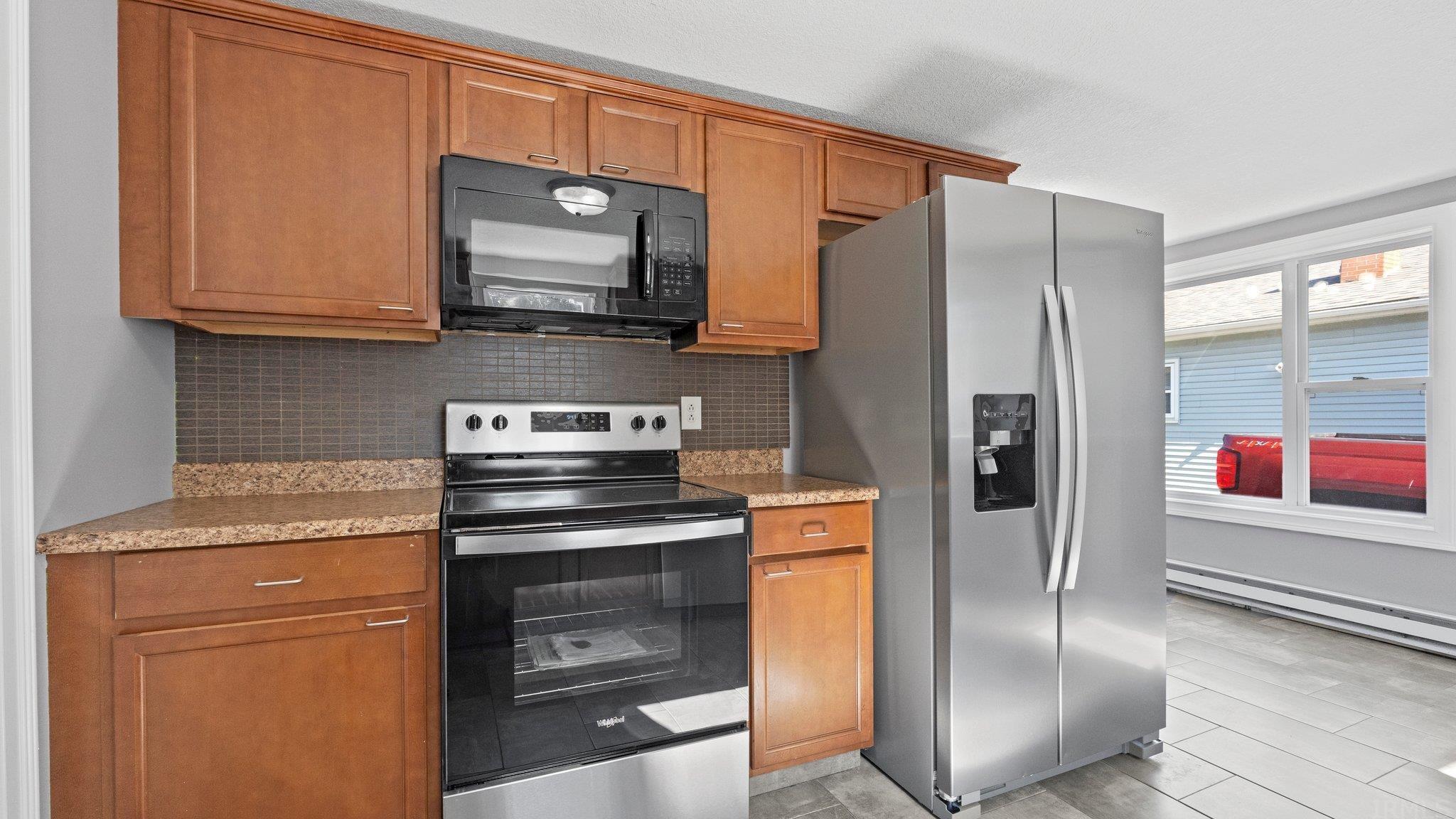 2221 Woods Road Fort Wayne, IN 46818 - Photo 9 of 27