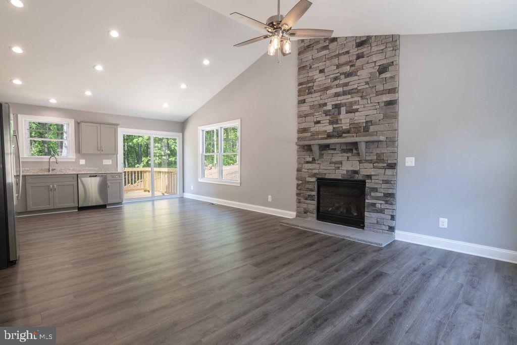 1390 High Top Road Linden, VA 22642 - Photo 3 of 17