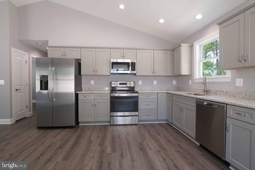 1390 High Top Road Linden, VA 22642 - Photo 6 of 17