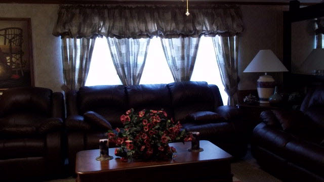 33082 Collier Road Lillian, AL 36549 - Photo 4 of 18 family room