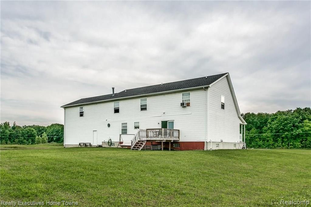 8168 Kilgore Road Avoca, MI 48006 - Photo 7 of 41