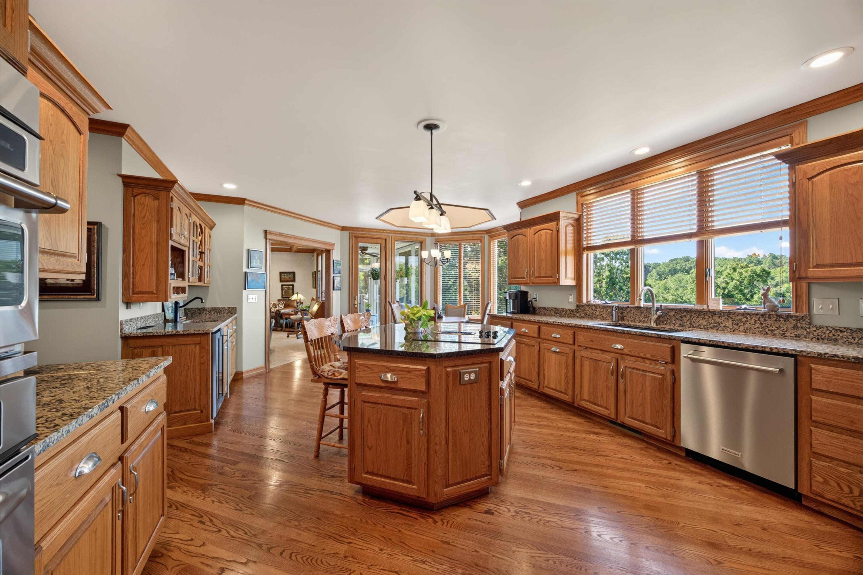 15531 Kentucky Road Neosho, MO 64850 - Photo 28 of 66 25-Kitchen