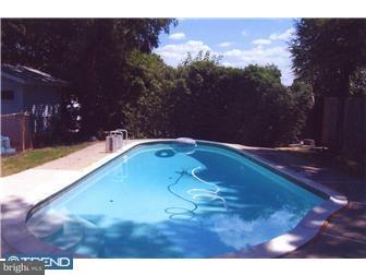 18 Red Lion Road Huntingdon Valley, PA 19006 - Photo 6 of 12 a view of a backyard